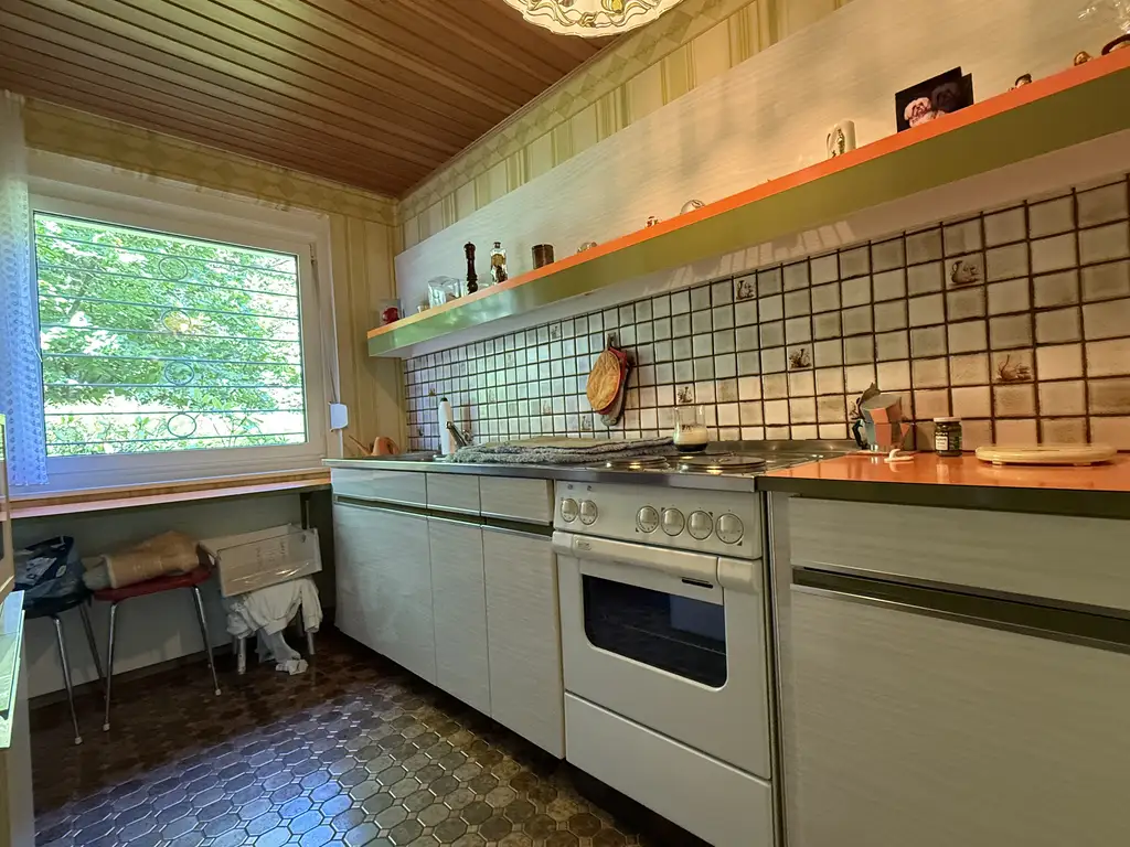 Südwest-Loggia mit Fernblick ins Grüne | Garage und Carport-Stellplatz | Absolute Ruhelage