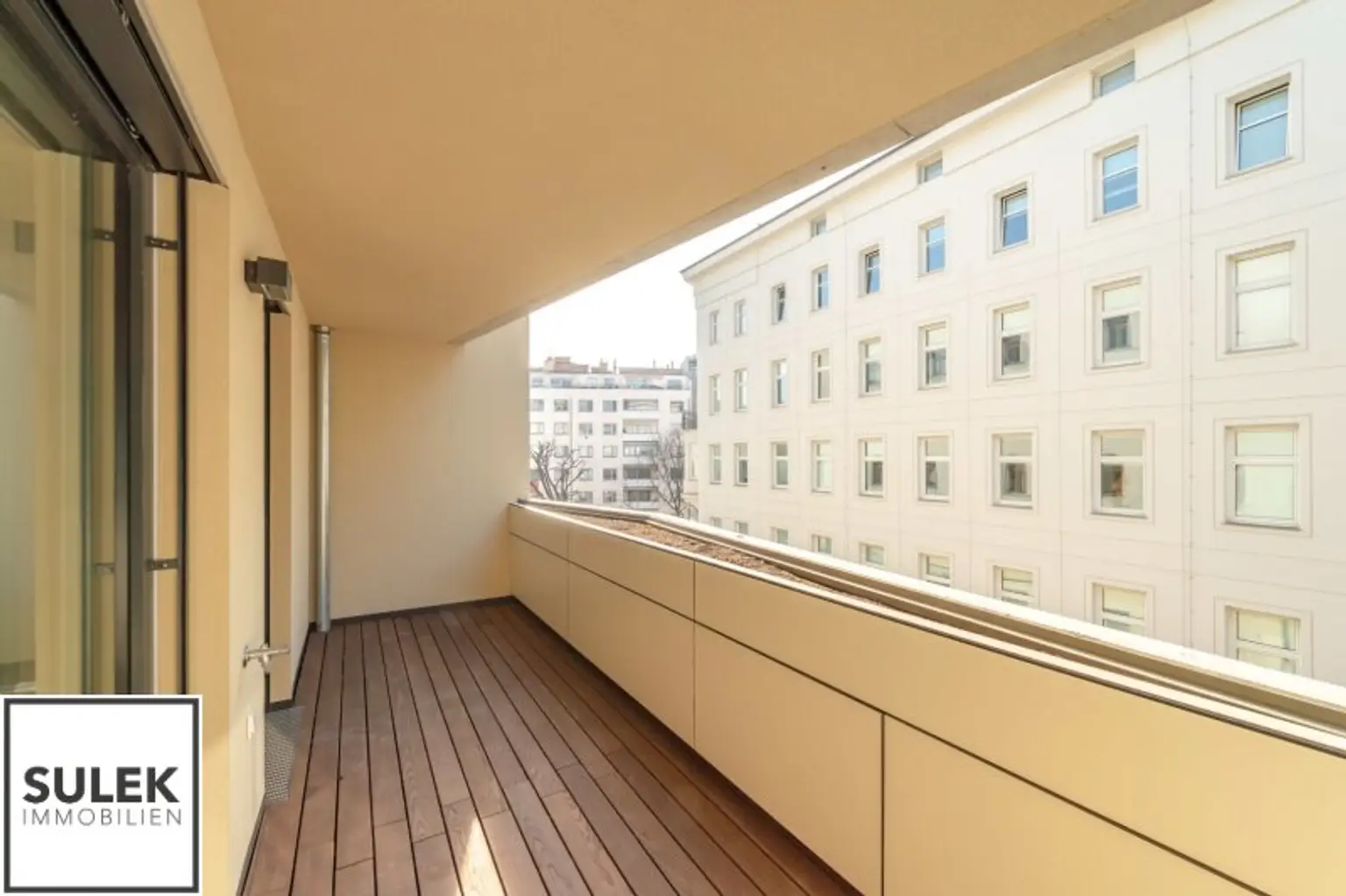 Moderne 2-Zimmer Wohnung mit luxuriöser Ausstattung & großer Loggia ~ ab Dezember beziehbar ~ Projekt Leopold!