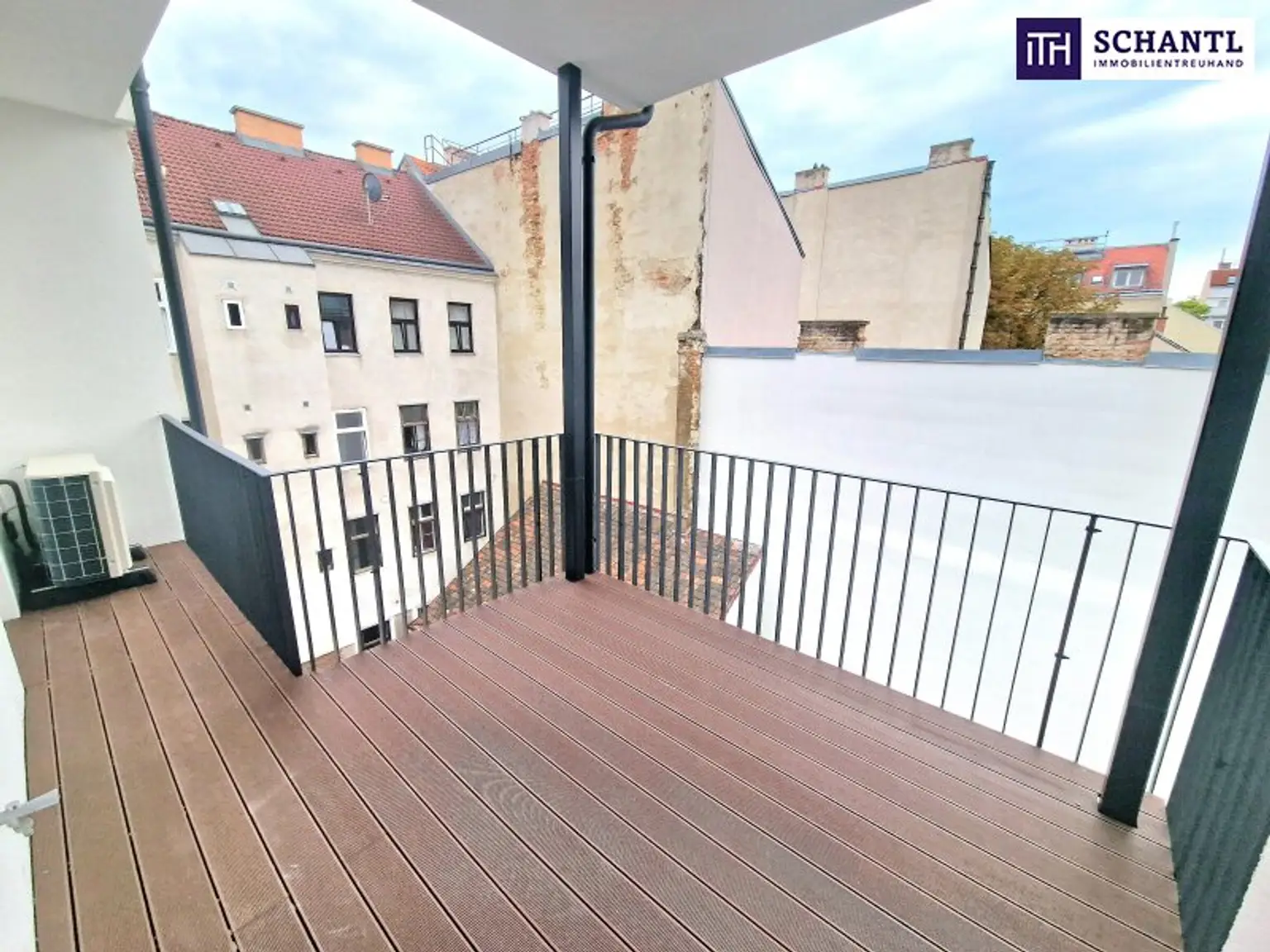 Revitalisiertes Altbaujuwel in der Thaliastraße – neu sanierte Wohnungen mit Terrassen und hochwertiger Ausstattung - moderner Luftwärmepumpe und Klimaanlage inklusive