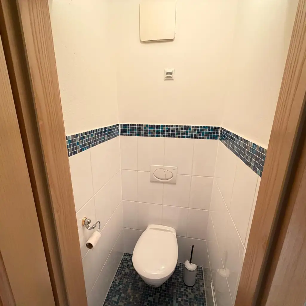 Wohnen in Aussichtslage mitten in der Natur auf  8 Ha. Grund, ehemalige Hofstelle!