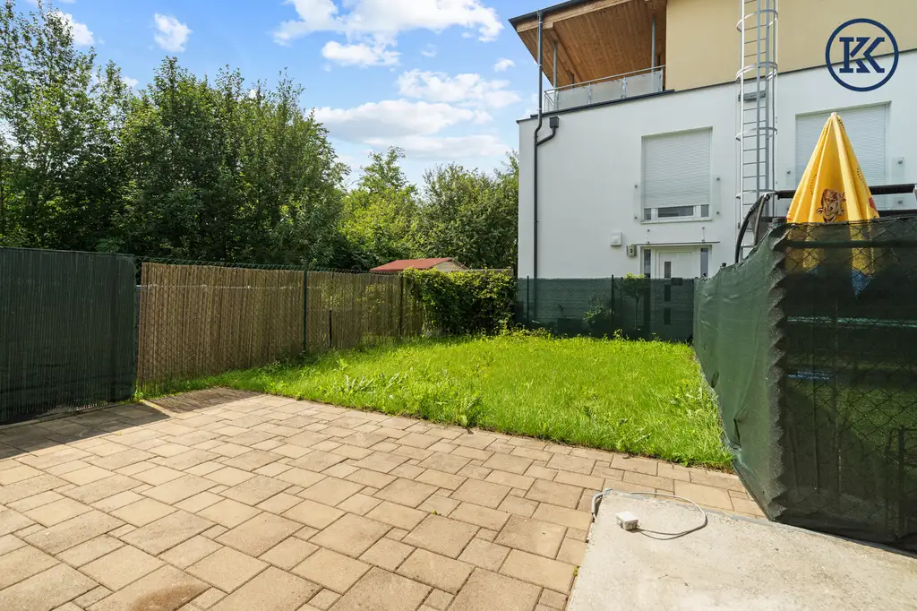 Zuhause im Grünen – Lichtdurchflutete Wohnung mit Dachterrasse & Gartenoase