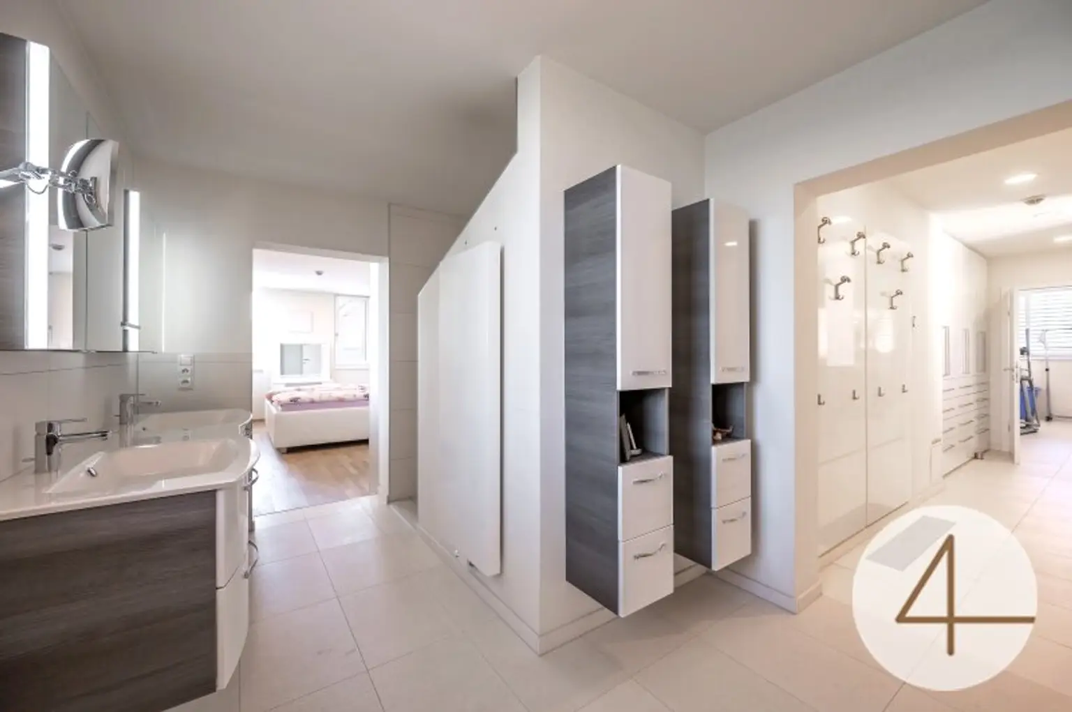 2 premium Villen direkt nebeneinander - mit grünen Weitblick - sonnige Ausrichtung - hochwertige Ausstattung - Salzwasserpool - Garage - Lift