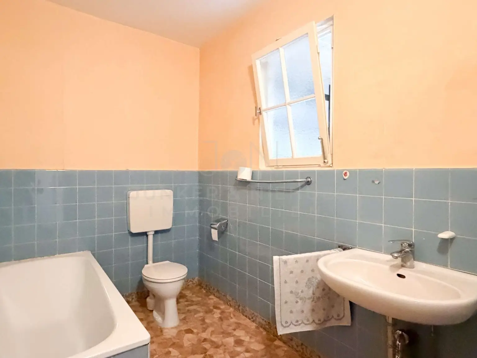 Badezimmer EG