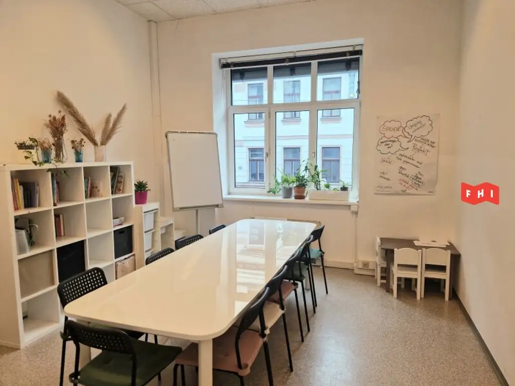 Büro | Stellplätze | Unbefristet