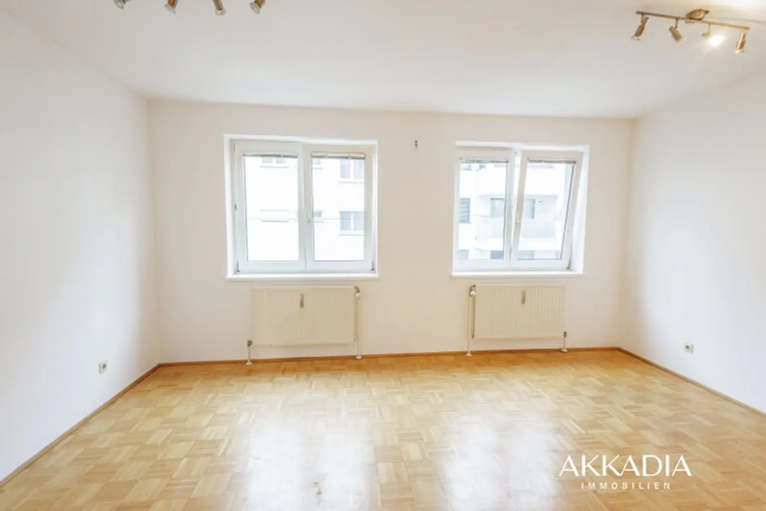 Ruhige 2-Zimmer-Wohnung mit Gartenblick und Garagenplatz