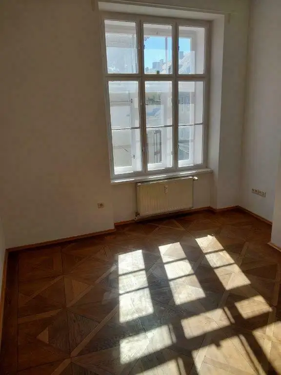 Provisionsfrei: perfekte 3er-WG mit extra Wohnzimmer und Ess-Küche in zentraler Lage zwischen UNI und TU - Alberstraße
