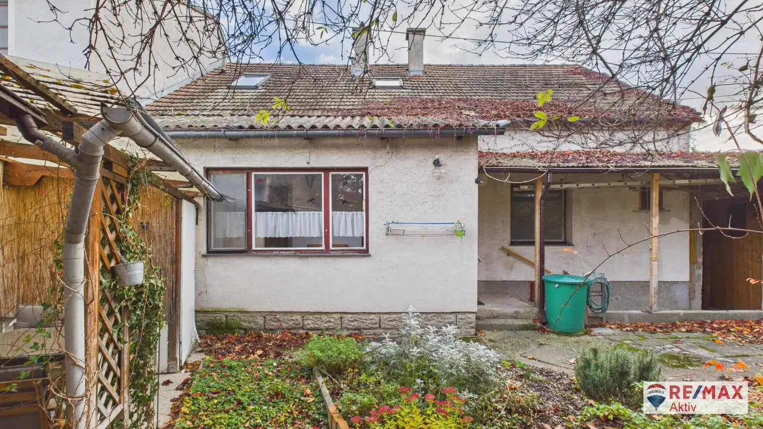 Charmantes Einfamilienhaus mit modernisiertem Bestand und gemütlichem Garten