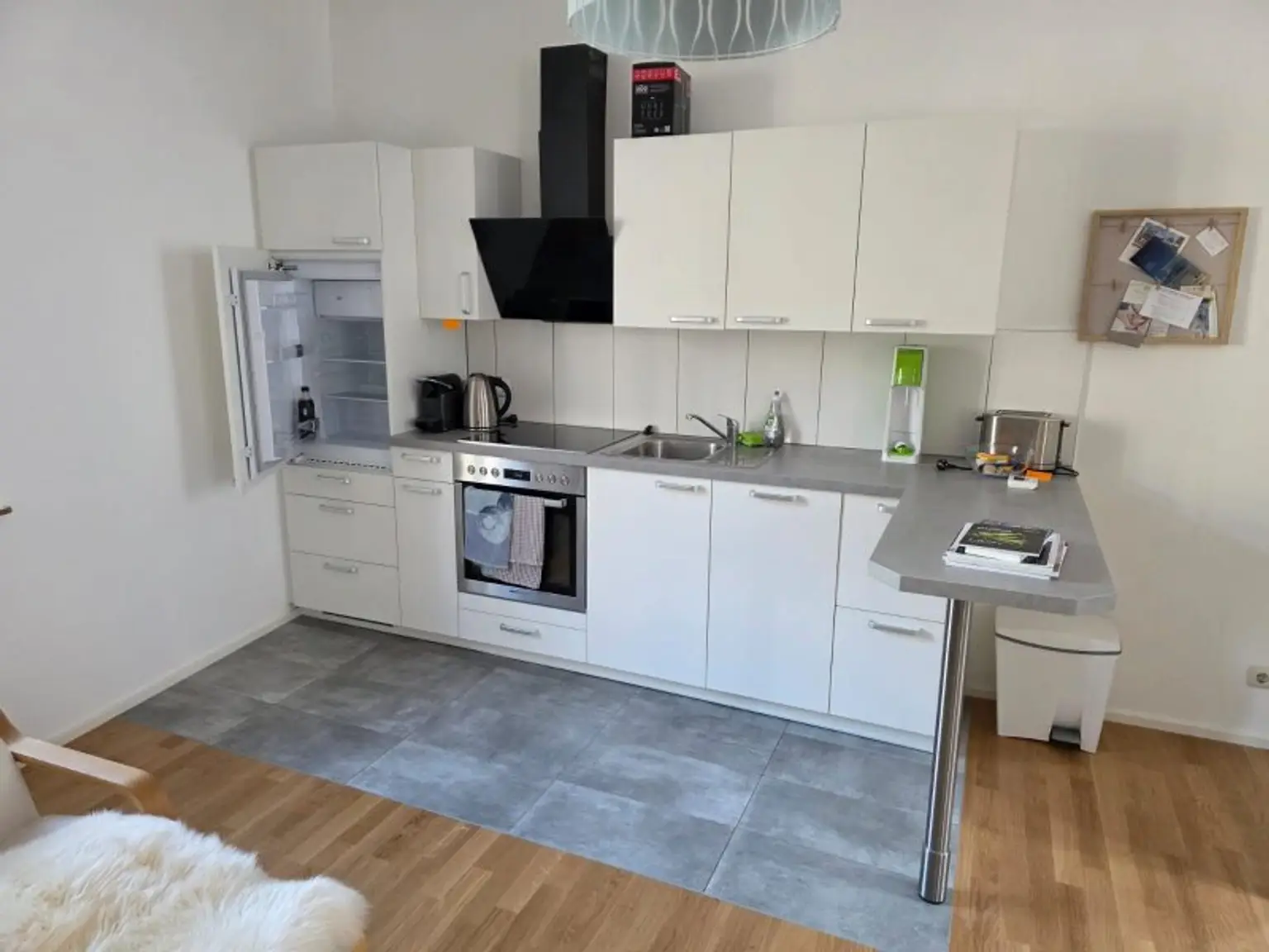 Kochbereich - Schöne und Helle 3 Zimmer Altbauwohnung nahe der Linzergasse Miete Rechte Altstadt Salzburg