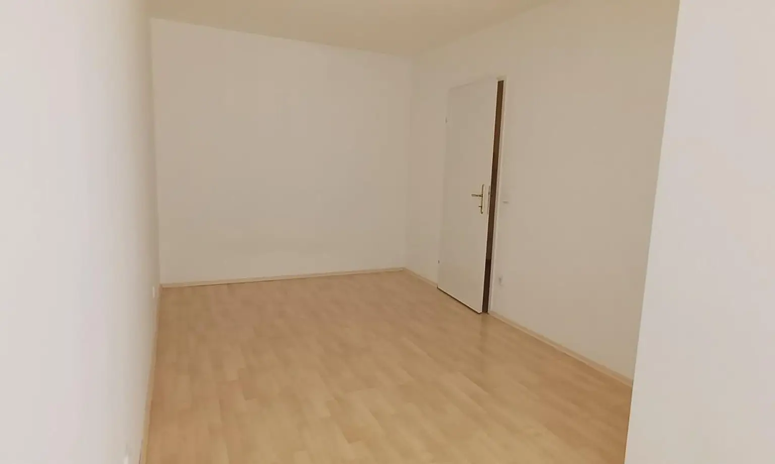 3 Zimmer Gartenwohnung in Top-Lage bei U3 Simmering