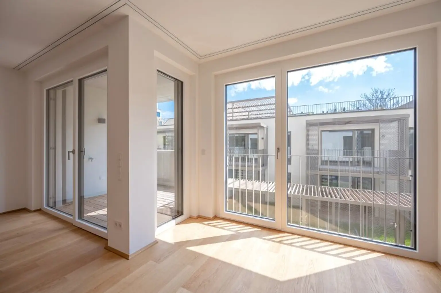 EDUART-Die Kunst des Wohnens: Hochwertiger 2-Zimmer ZWEITBEZUG mit ca. 6m² Balkon/Loggia! (6/7)