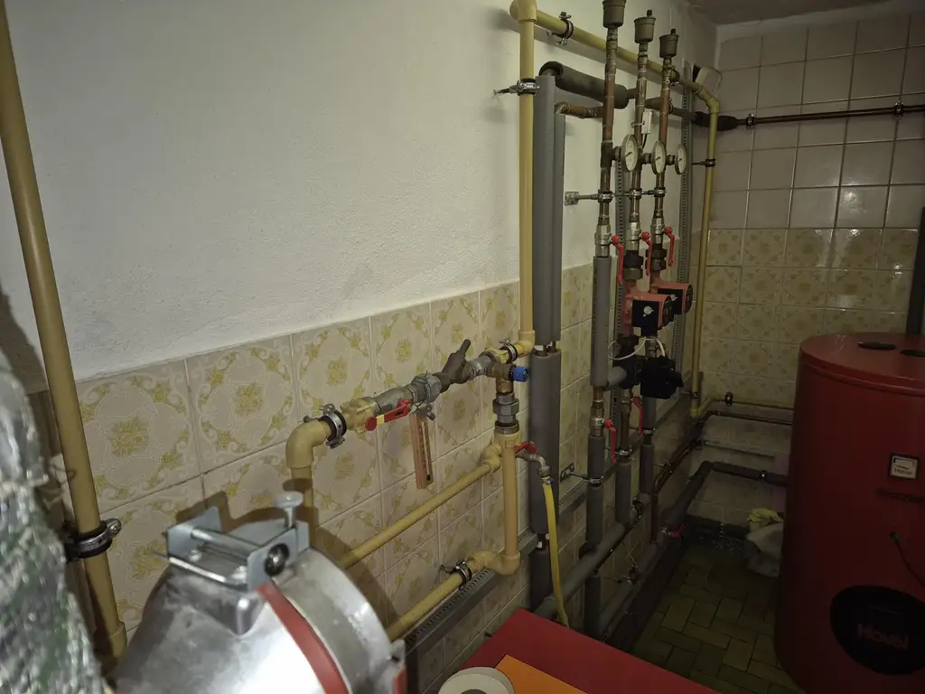Ein Haus, das Geschichte atmet – und auf seinen neuen Besitzer wartet.