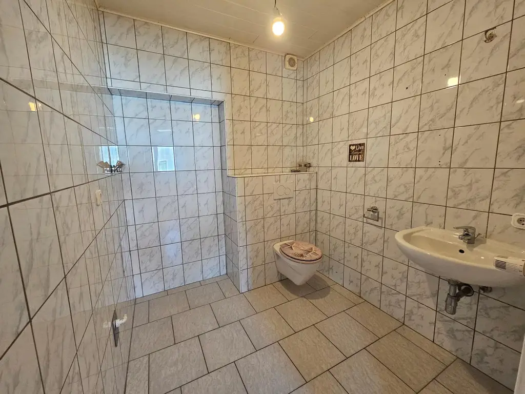 Haus mit Geschäftslokal