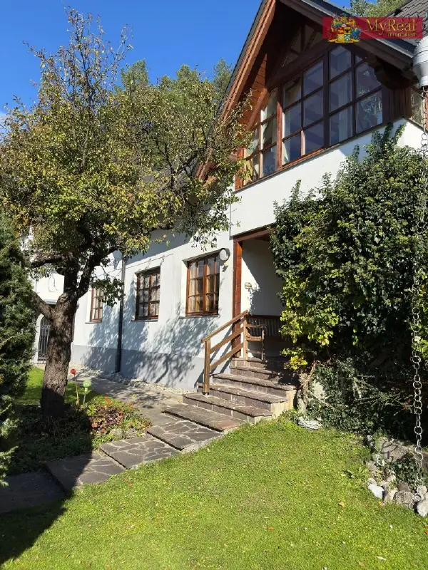 Exklusive Liegenschaft mit Top-Ausstattung