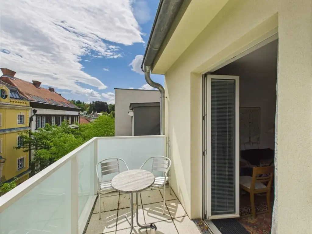 Dachgeschoss-Traum in 1130 Wien: 150 m², 2 Dachterrassen – ab € 2.909,--Kreditrate/ Monat