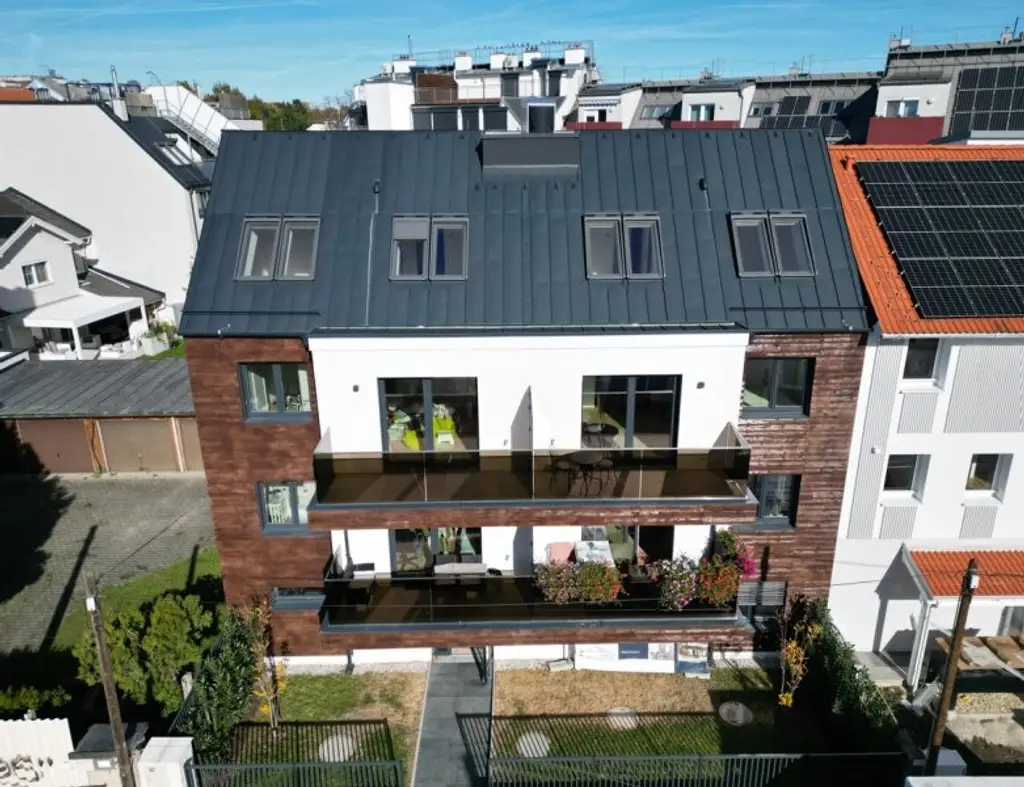 Hochwertige 2-Zimmer-Wohnung mit Balkon (Kurzzeitvermietung gestattet!)