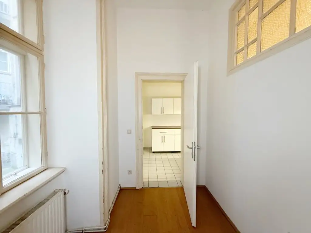 4-Zimmer-Wohnung in zentraler Lage Wiens – ideal geeignet als WG für 3 Studenten