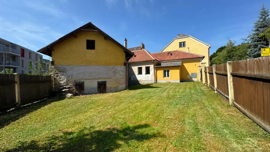RARITÄT IN GABLITZ - GRUNDSTÜCK MIT ALTBESTAND IN BESTLAGE