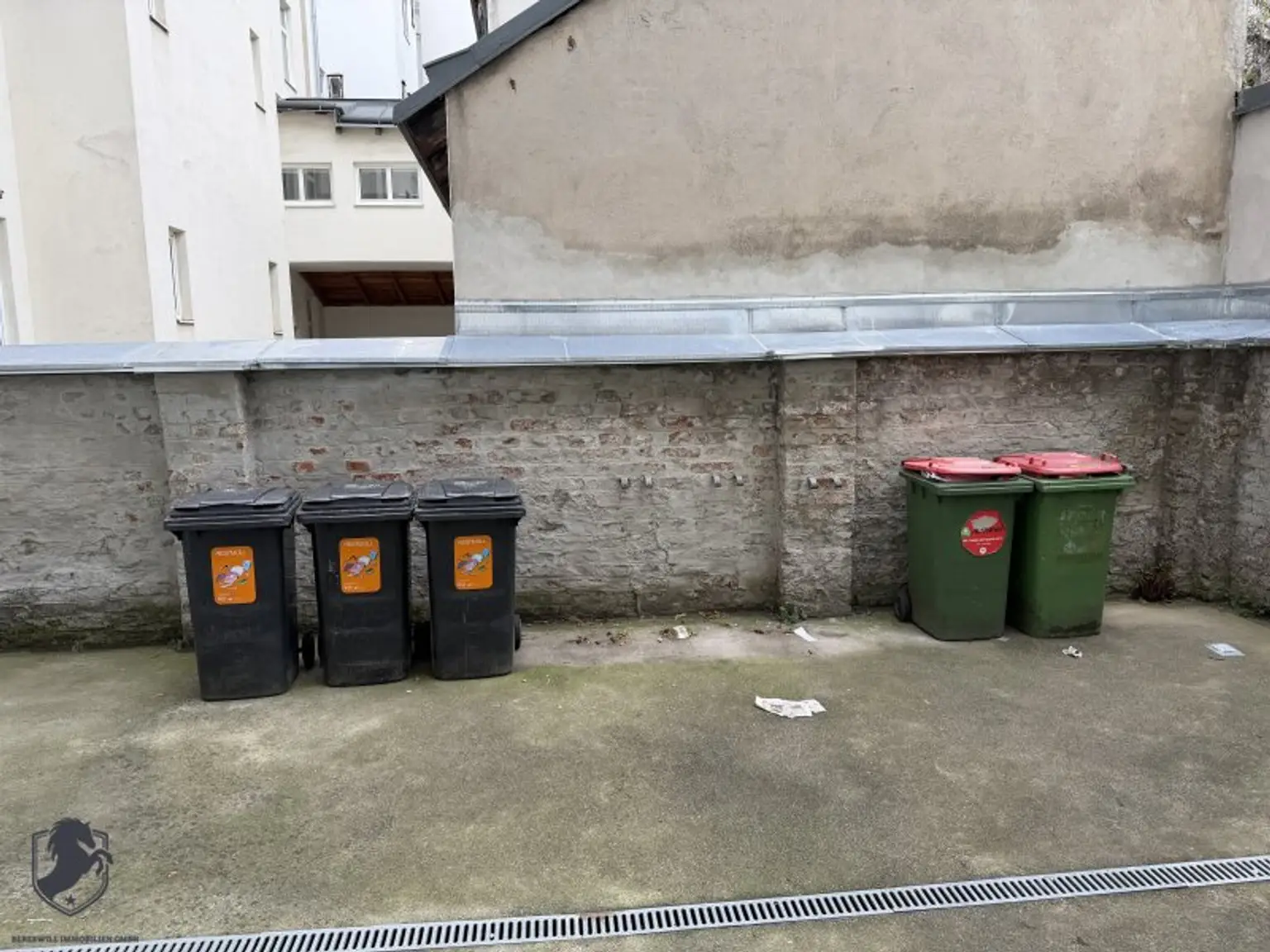 Charmante 1-Zimmer-Altbauwohnung mit separater Küche