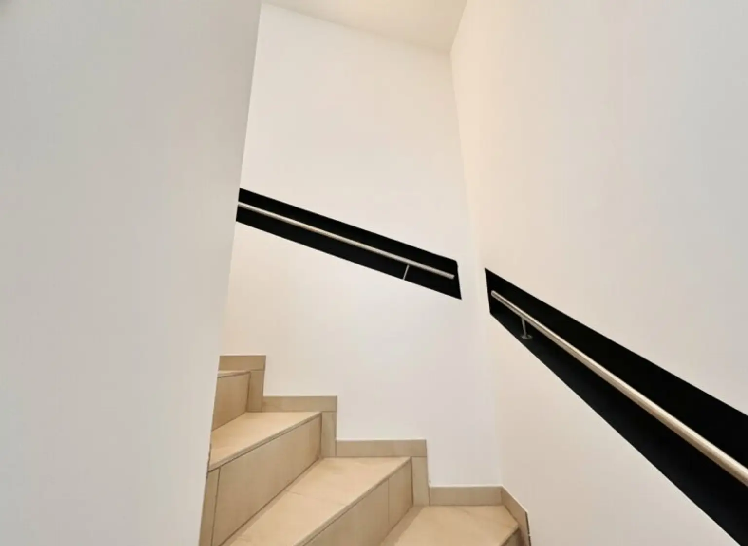 Erstbezug! Leistbares Neubau-Reihenhaus mit Terrasse, Dachterrasse & kleinem Garten (auch für Anleger)