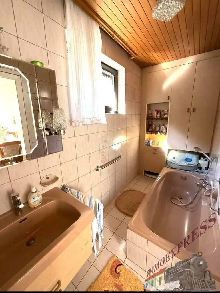 Einfamilienhaus mit Garten und Keller in ruhiger Lage von 2752 Wöllersdorf