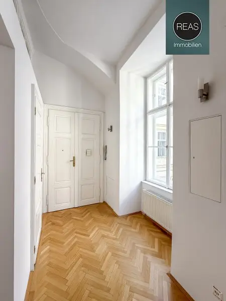 Wunderschönes Büro in perfekter Lage nahe Stadtpark! Stellplatz verfügbar!