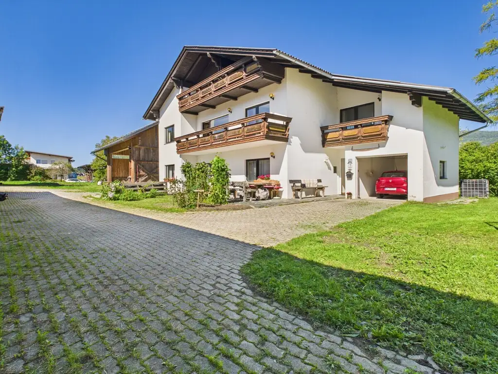 Energieautarkes Leben im Rosental – Bauland, Wohnhaus, Nebengebäude, Hackschnitzelheizung, Fernwärme