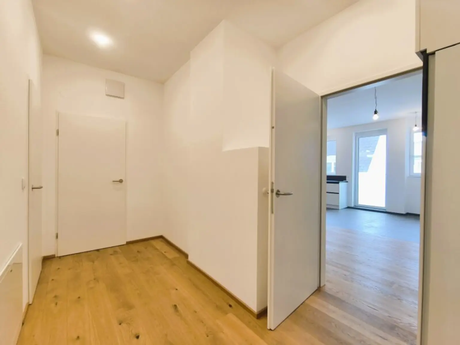 Stilvolle Wohnung im saniertem Altbau in Toplage – Pilgramgasse, 1050 Wien - U4 Fußläufig -  Balkonzubau möglich