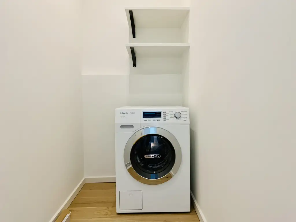 Chic & cosy- Dachgeschoßwohnung beim AKH