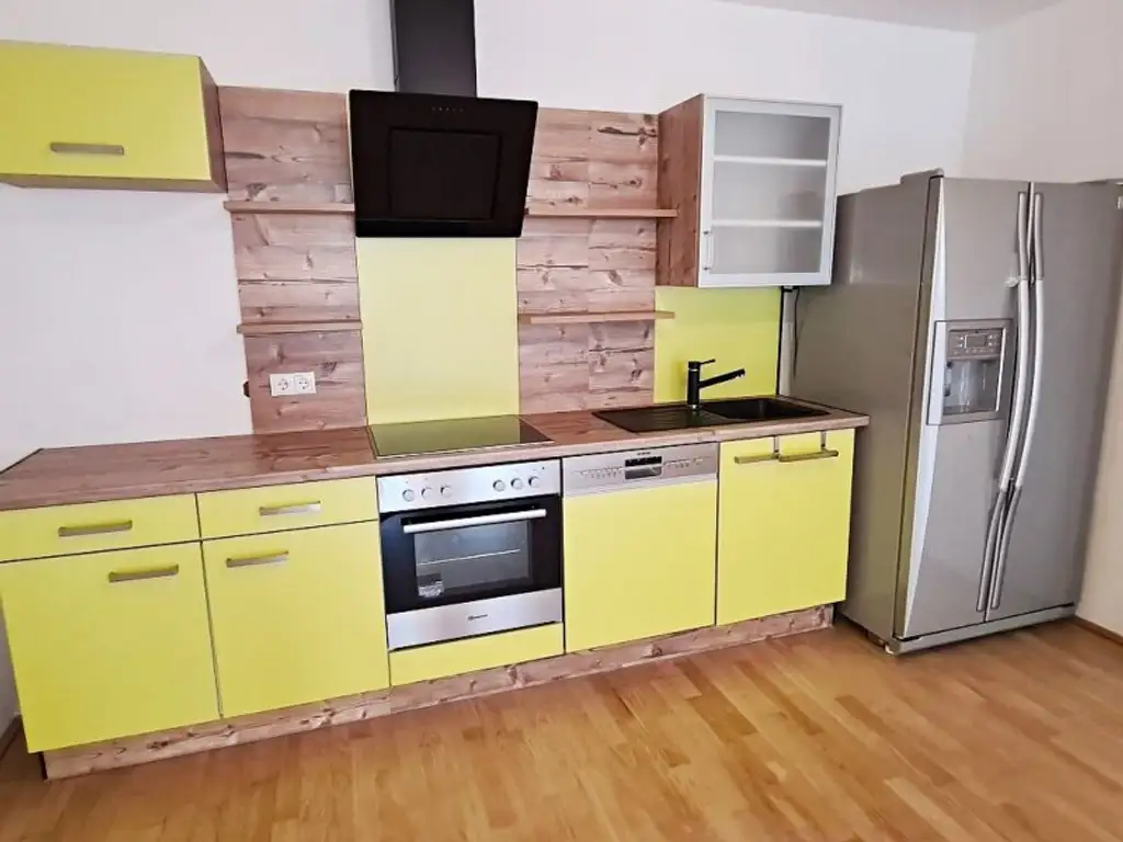 EIGENGARTEN, LORYSTRASSE, 75 m2 Neubau mit 23 m2 Garten, 2 Zimmer, Wohnküche, Wannenbad, Parketten, 1. Liftstock