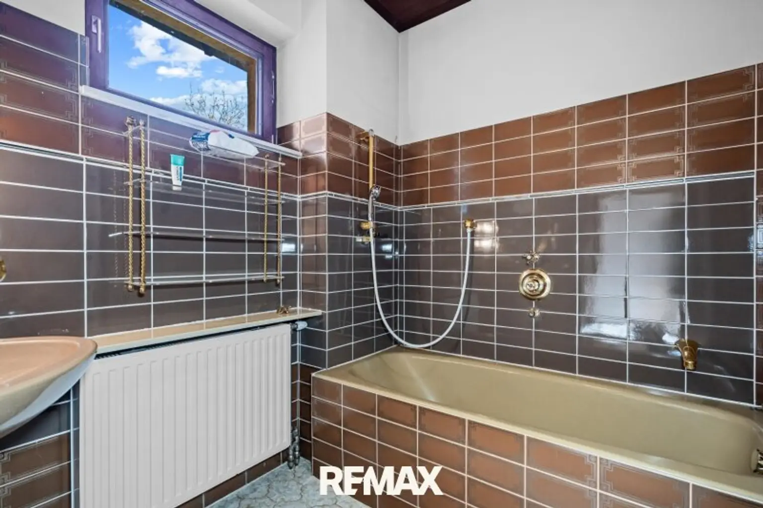 21 EFH 2103 - Badezimmer
