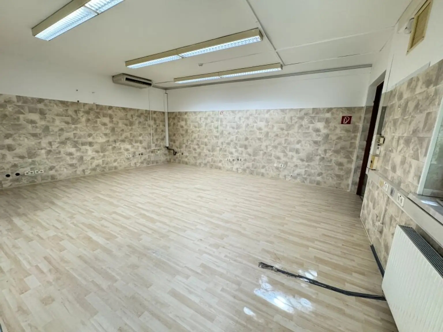 Exklusives Büro-/Praxisobjekt mit Potenzial in Wien-Floridsdorf