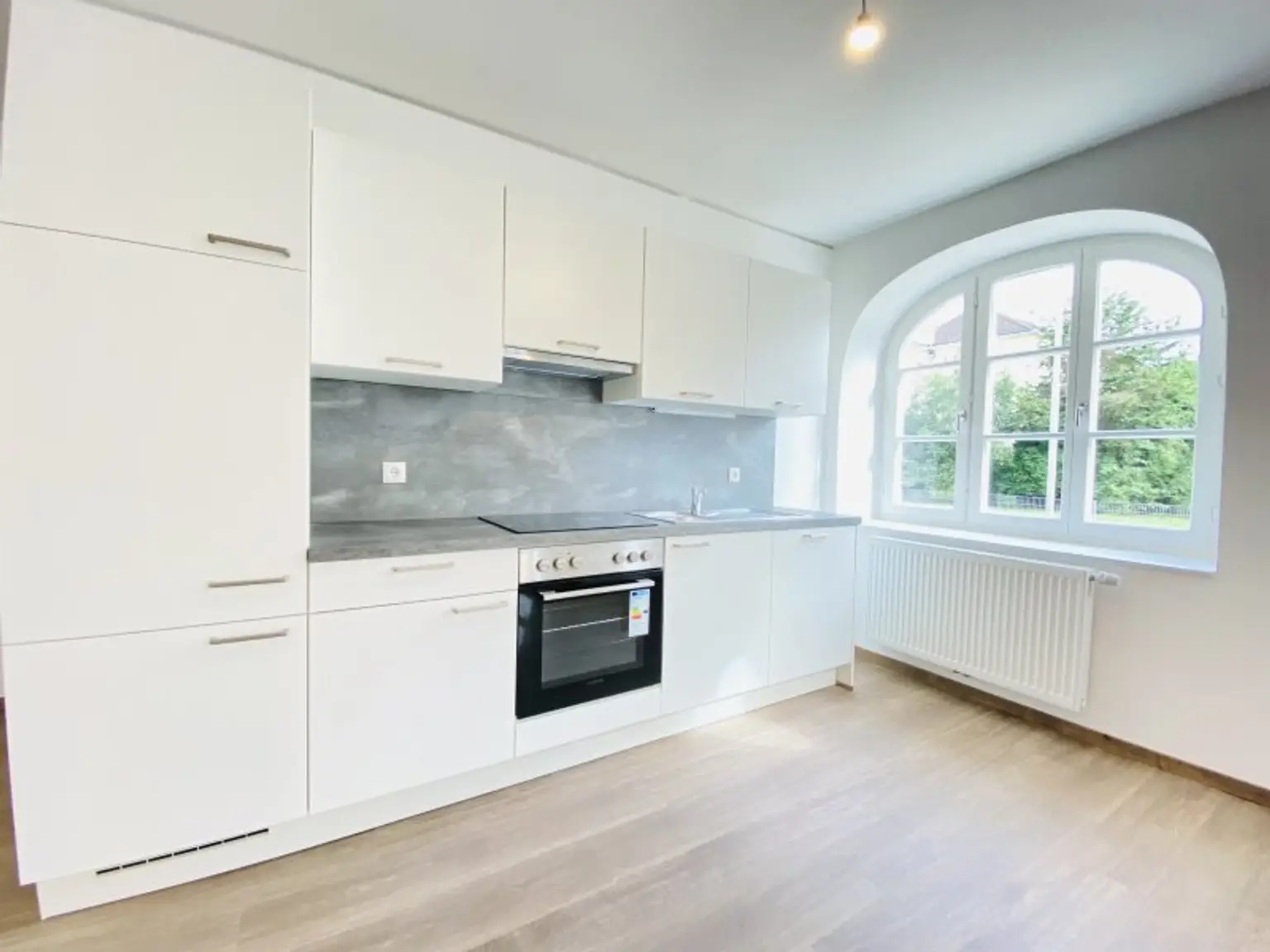 Licht und klare Linien prägen das Ambiente dieser Wohnung - GEFÖRDERT!