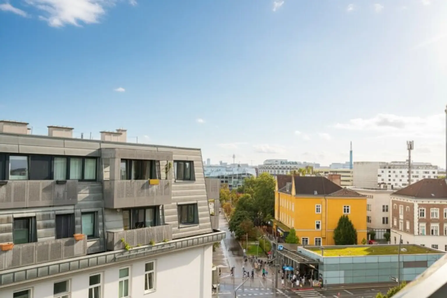 Familienfreundliche DG-Wohnung mit Terrasse
