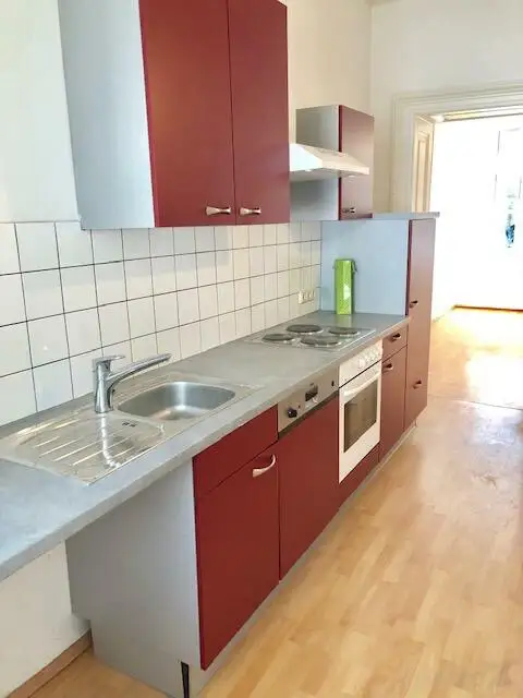 Zentrale Lage: Garconniere im EG