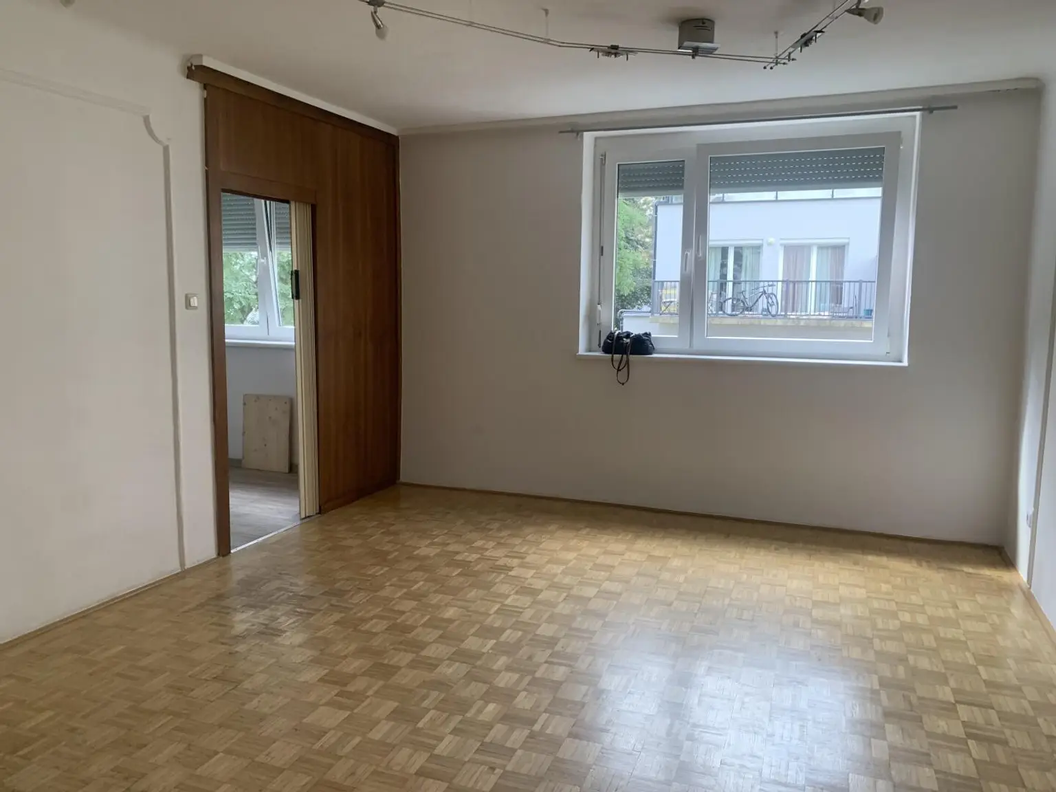 2-Zimmerwohnung mit Balkon und Parkplatz