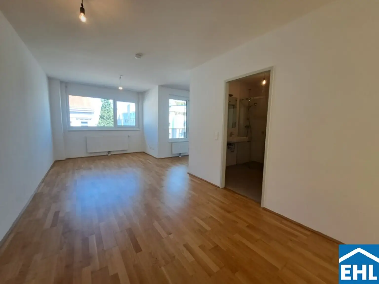 Traumhafte Wohnung mit großzügiger Freifläche!