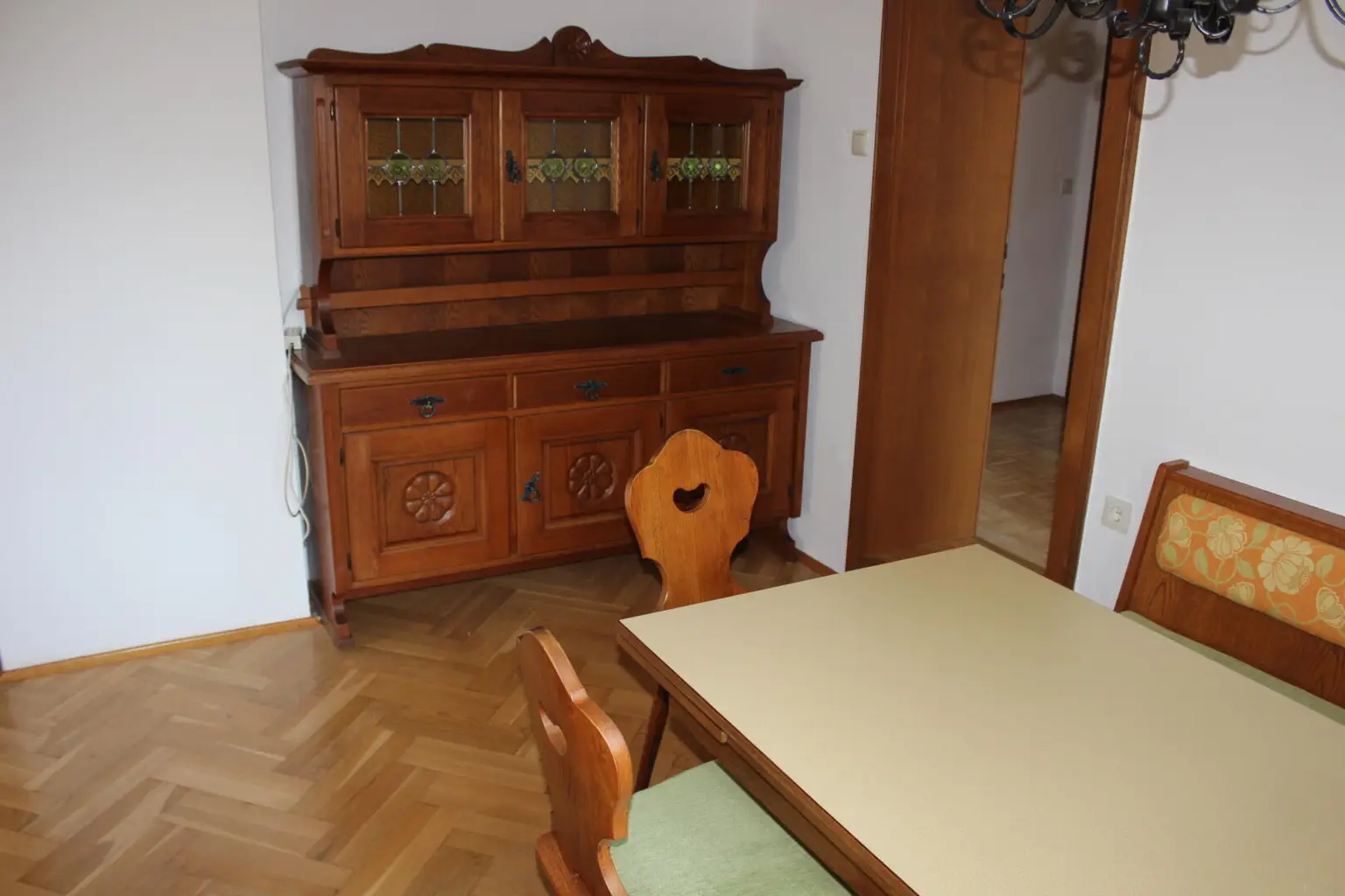Schönes Wohnhaus in bester Lage in Weißkirchen
