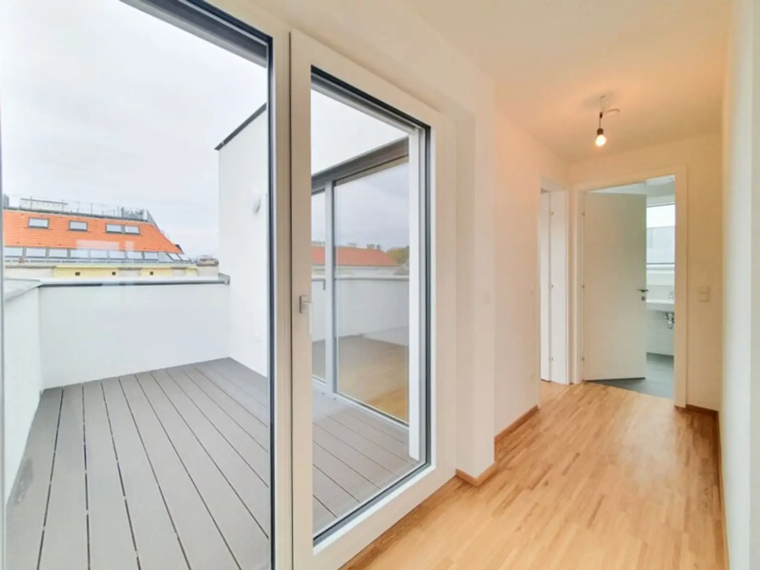 Hochwertige DG-Wohnung mit 3 Terrassen in der Staudgasse