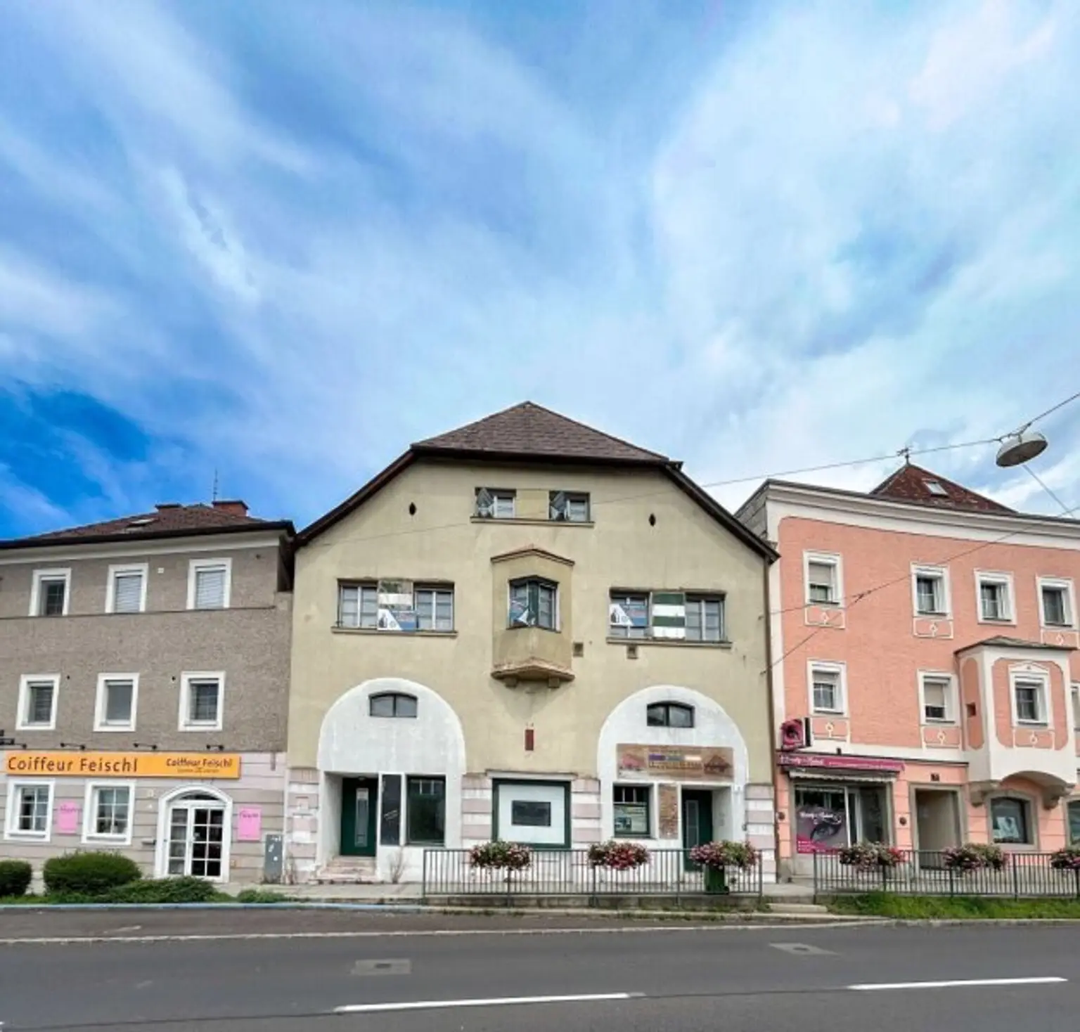 Zinshaus mit Potenzial in Linz-Ebelsberg – Nähe Schloss Ebelsberg