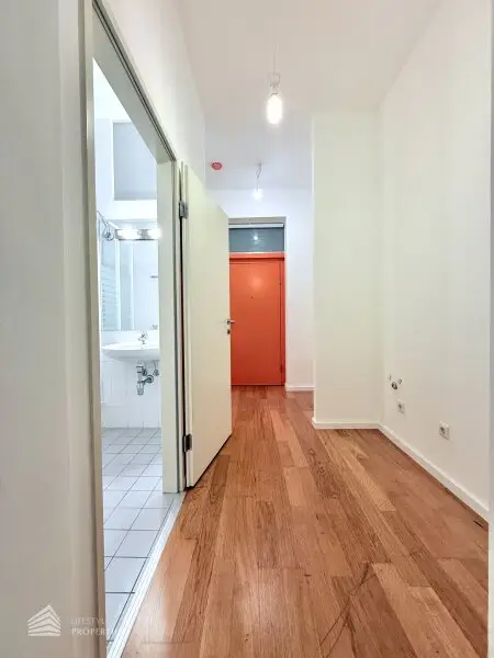 Helle 3 - Zimmer Wohnung, unbefristet, Nähe Theresianum