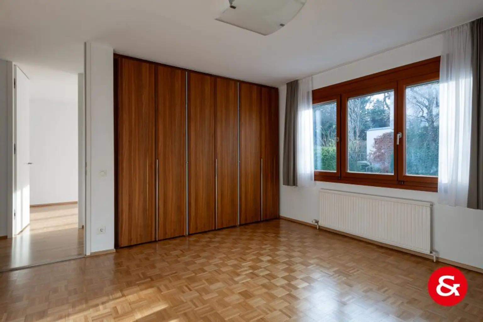 Hochwertige Qualität - Eckreihenhaus mit Garten!