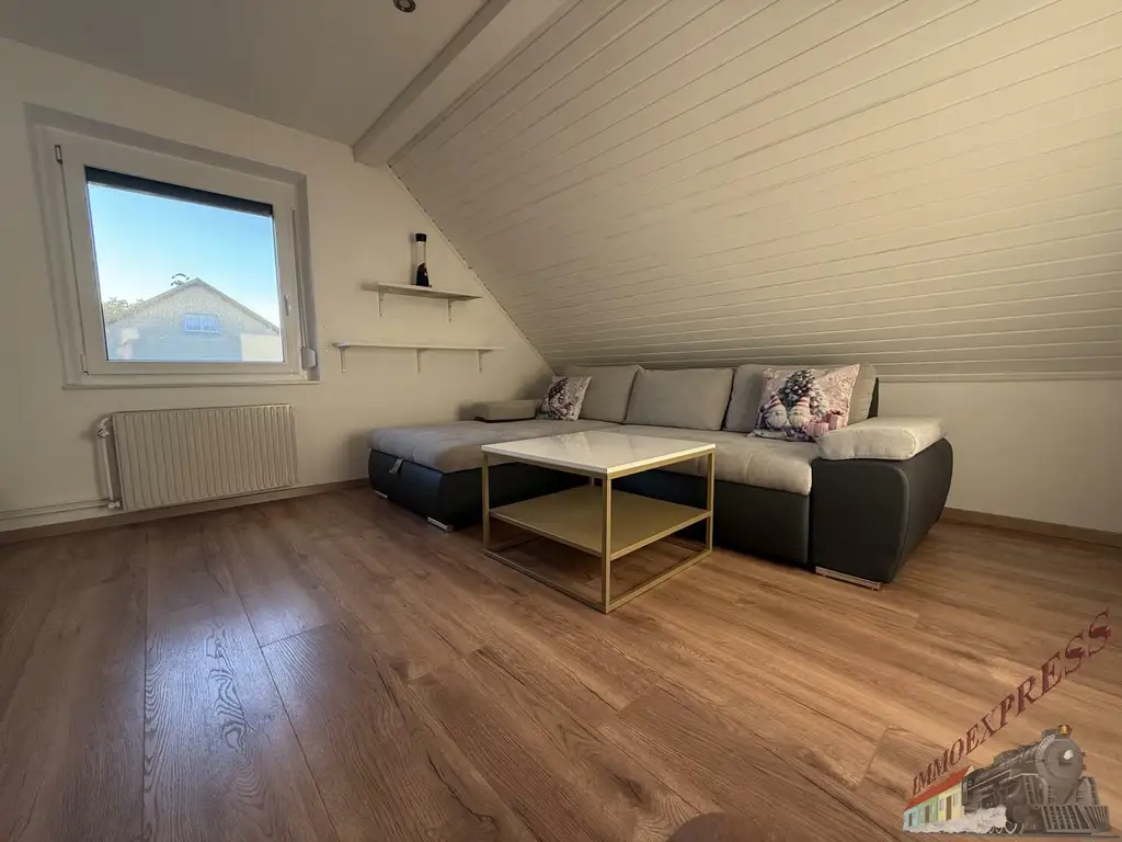 Zweifamilienhaus mit zusätzlichem Baugrundstück & vielen Extras in 2752 Wöllersdorf