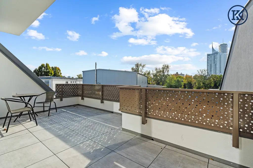 Alte Donau Investmentchance: Traum-Dachwohnung mit seltener Airbnb-Genehmigung!