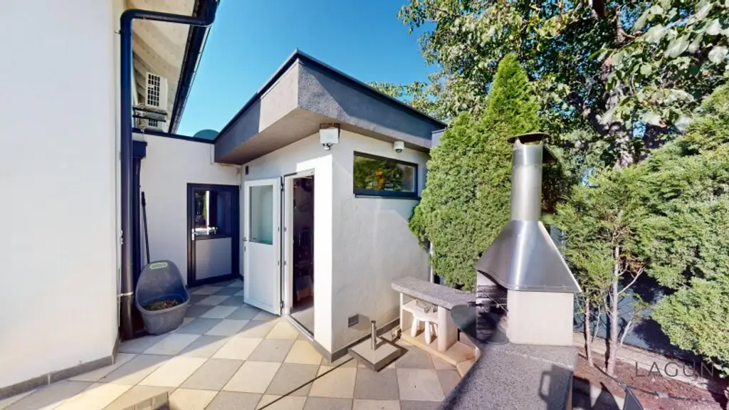 Hochwertiges Luxus-Einfamilienhaus in Maria-Lanzendorf