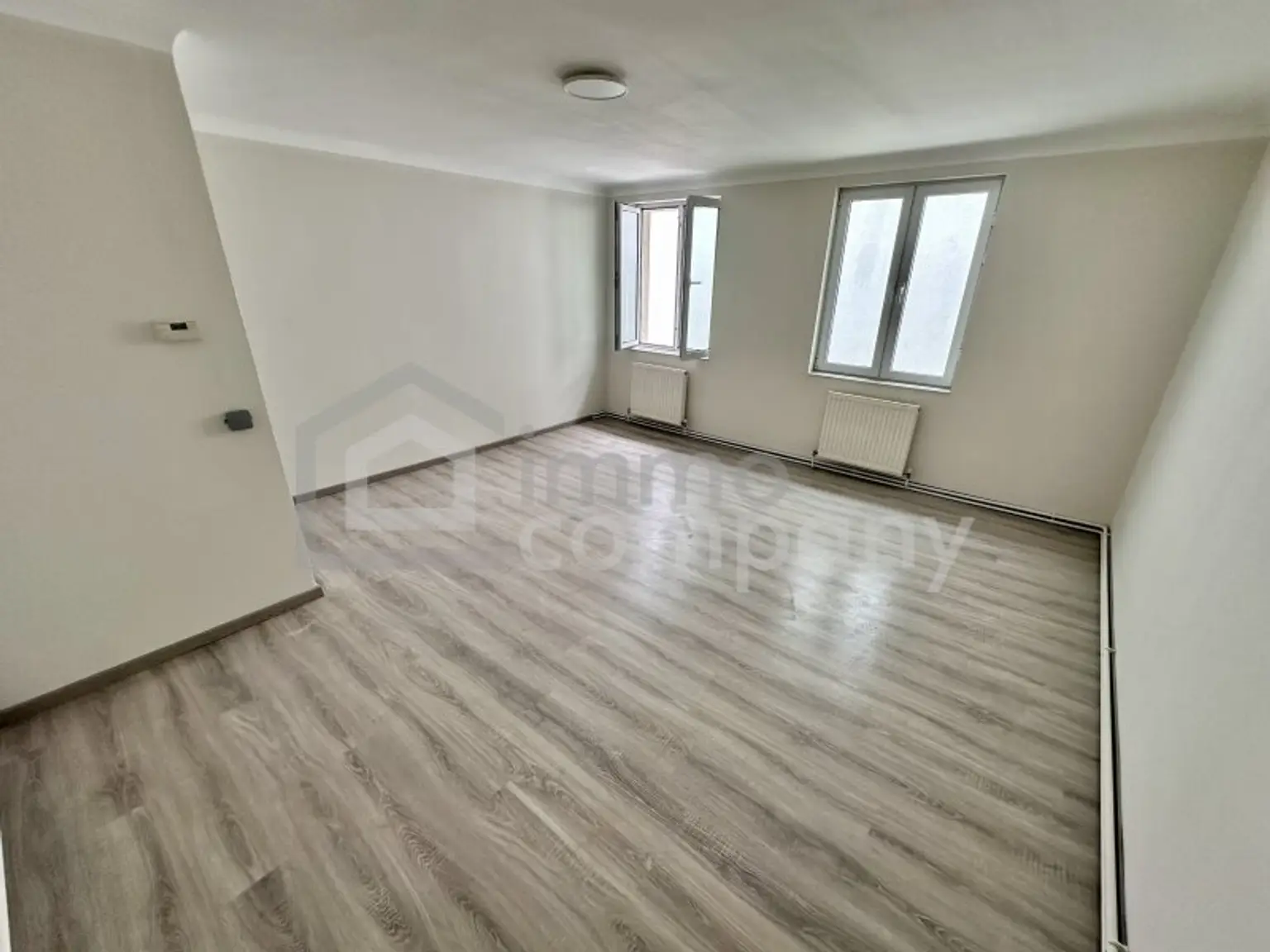 Moderne 2-Zimmer-Wohnung in Lassee – Stadtblick und Komfort für nur 600 € Kalt !