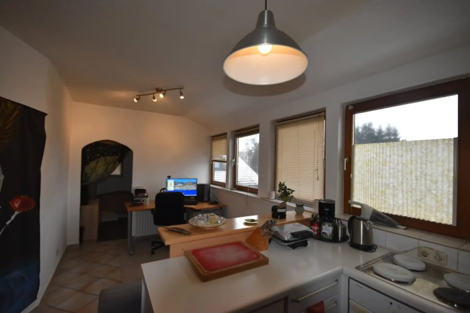 Wohnzimmer - Kleines 2 Zimmer Appartement mit PKW-Stellplatz Miete Grödig Salzburg