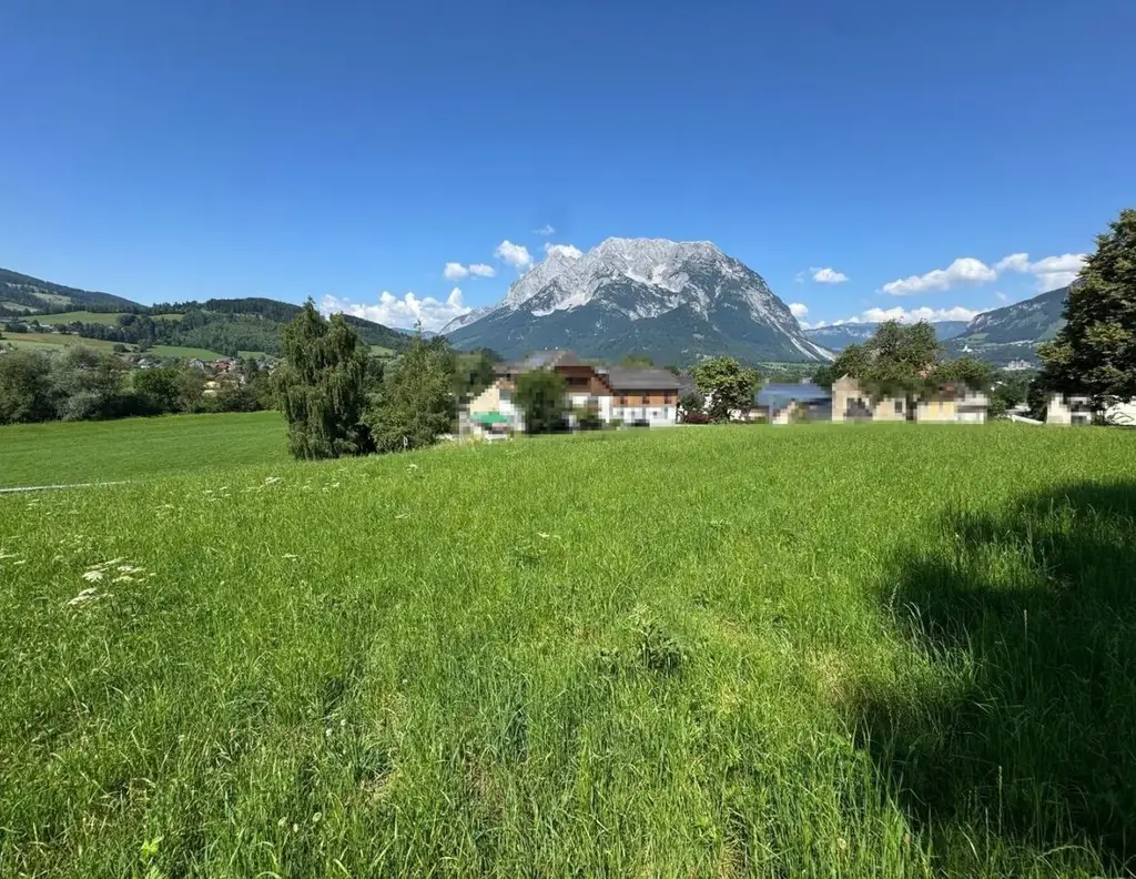 Grundstück in sonniger Lage mit beeindruckendem Blick auf den Grimming!
