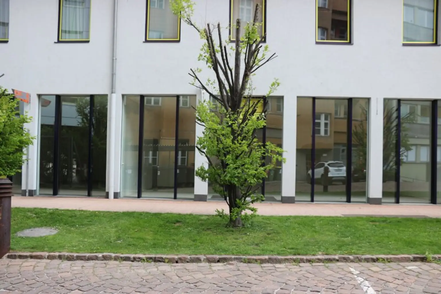 Geräumige Büroflächen 171qm im EG - beim Landhausplatz