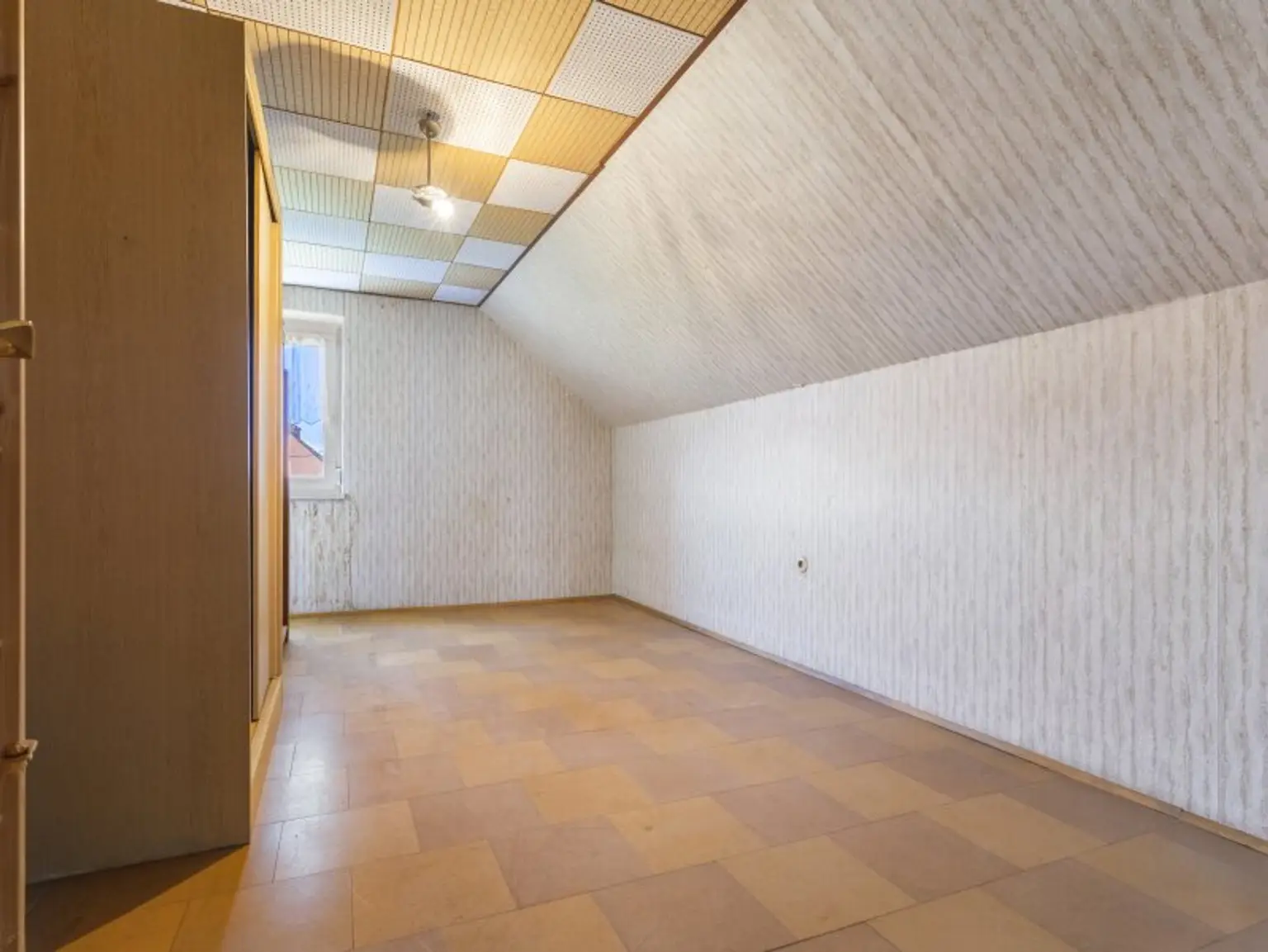 Tolles und schönes 150m² Einfamilienhaus mit Garage und Nebengebäude in Eberndorf