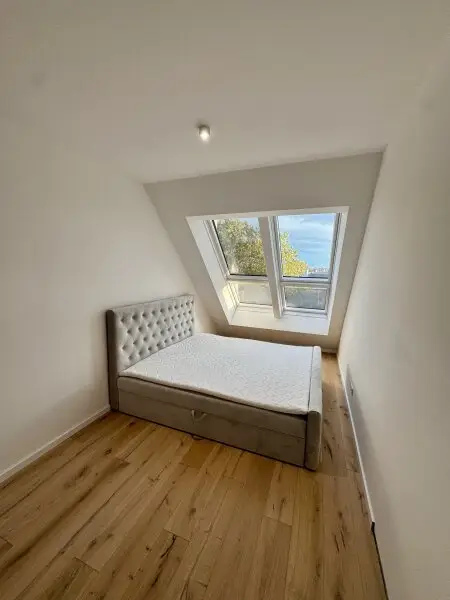 Monthly Rental! Luxury Living! Penthouse! Skyline+Kahlenberg View! Terrasse! Garage!